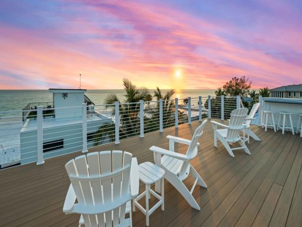 Luxury Siesta Key Vacation Home Steps from the Beach