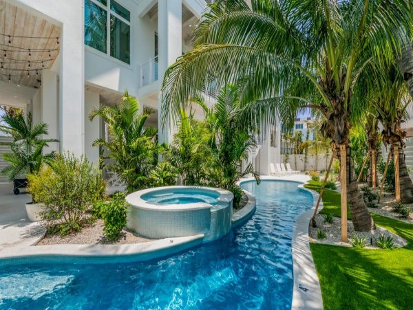 Luxury Siesta Key Vacation Home Steps from the Beach