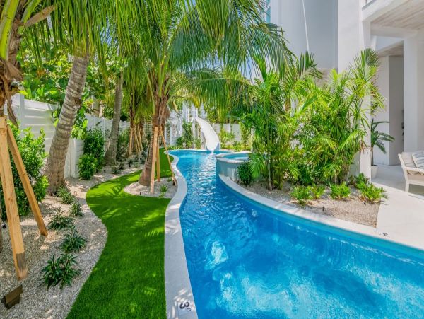 Luxury Siesta Key Vacation Home Steps from the Beach