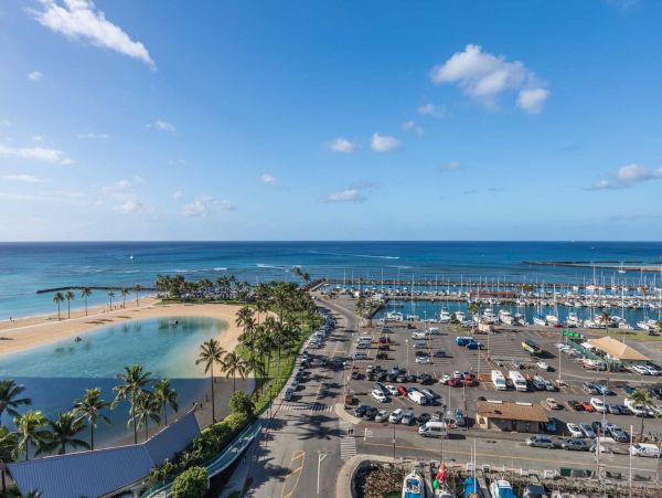 Waikiki Vacation Rental with Ocean Views & Modern Amenities