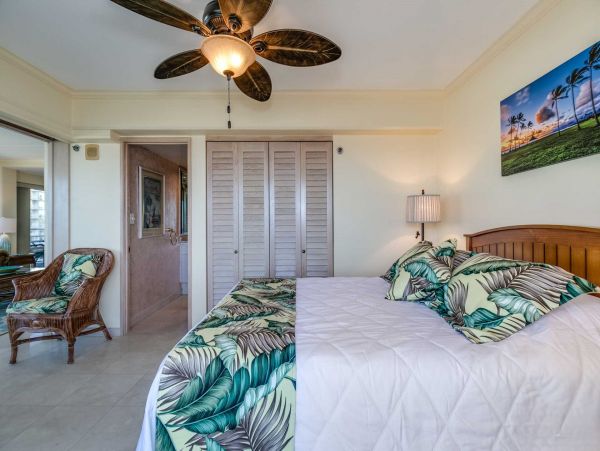 Waikiki Vacation Rental with Ocean Views & Modern Amenities