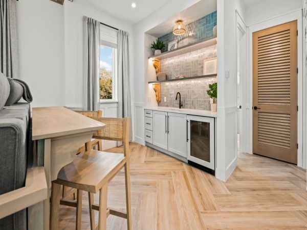 Siesta Key Vacation Rental Steps from Beach & Village