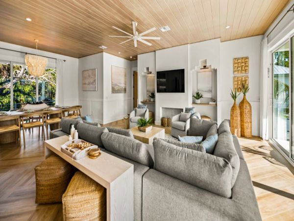 Siesta Key Vacation Rental Steps from Beach & Village