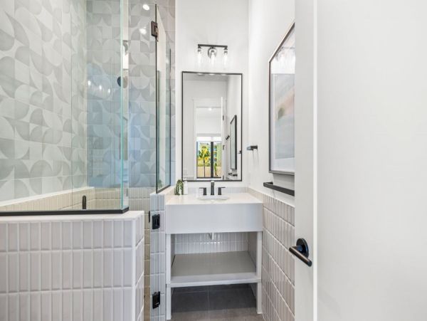 Top Siesta Key Rental: Beach Access, Rooftop Deck & More