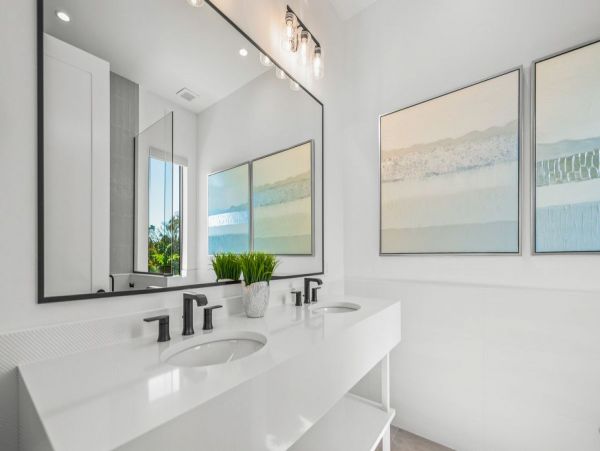 Top Siesta Key Rental: Beach Access, Rooftop Deck & More