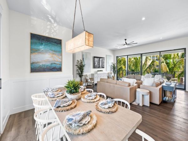 Top Siesta Key Rental: Beach Access, Rooftop Deck & More