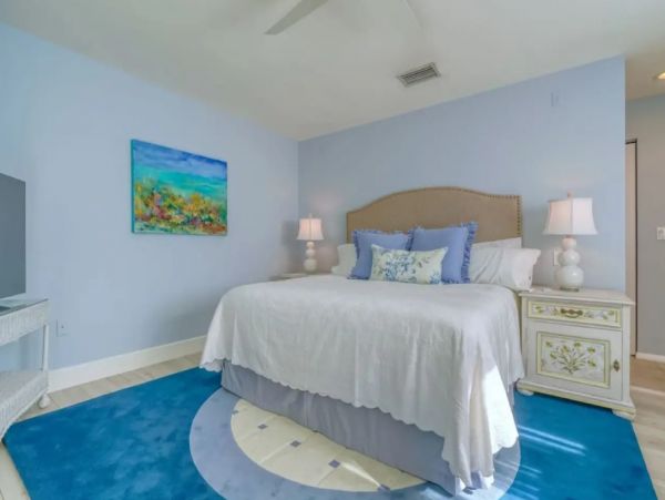 Manasota Key Walk to Beach Three Bedroom Rental Home