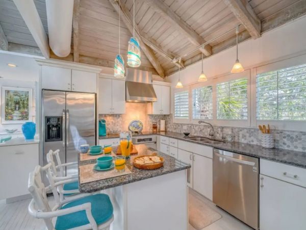 Manasota Key Walk to Beach Three Bedroom Rental Home
