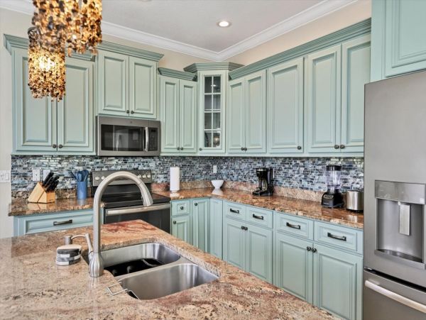 Luxury Four Bedroom Vacation Home in Holmes Beach