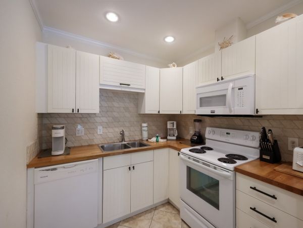 Holmes Beach Vacation Rental with Heated Pool