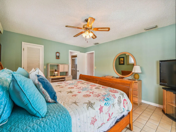 Explore Sarasota from Cozy Vacation Home