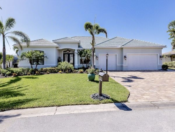 Fort Myers Luxury Vacation Home with Pool & Direct Beach Access