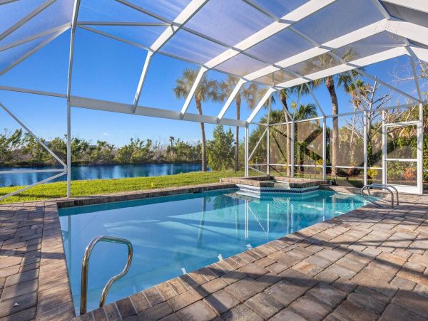 Sanibel Dream Vacation Retreat Three Bedroom Home with Pool & Spa