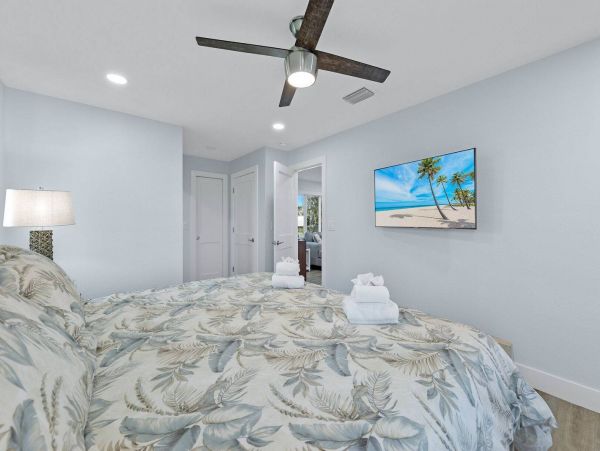 Sanibel Dream Vacation Retreat Three Bedroom Home with Pool & Spa