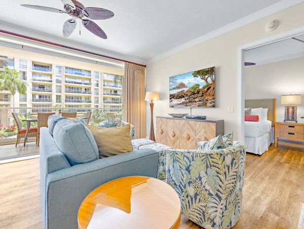 Stunning Lahaina Oceanview Condo Near Kaanapali Beach
