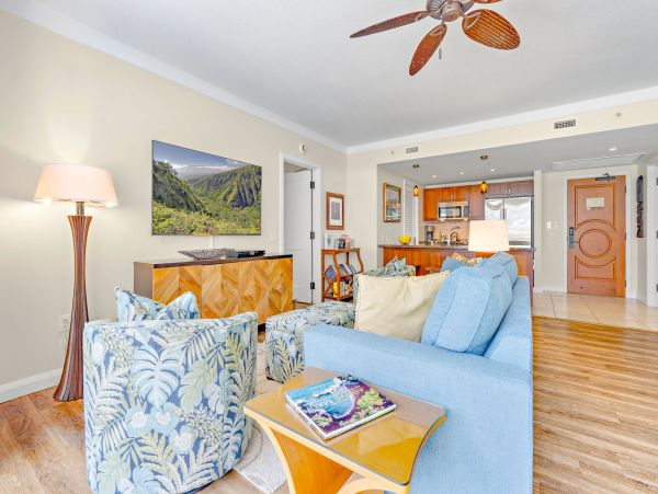 Stunning Lahaina Oceanview Condo Near Kaanapali Beach