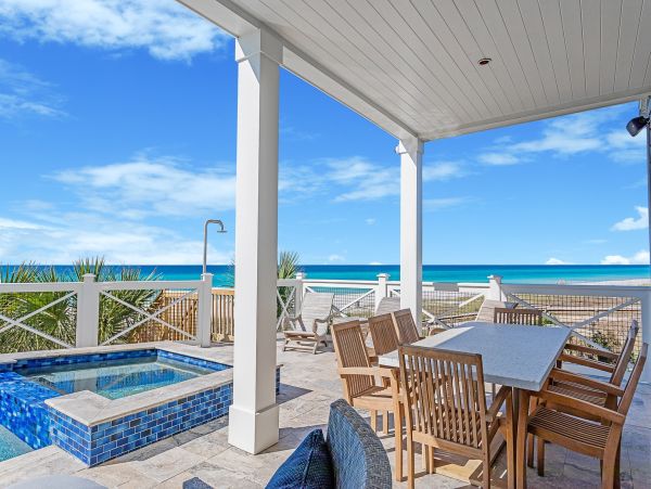 Gorgeos Vacation Rental with Full Ocean Views in Laguna Beach