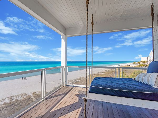 Gorgeos Vacation Rental with Full Ocean Views in Laguna Beach