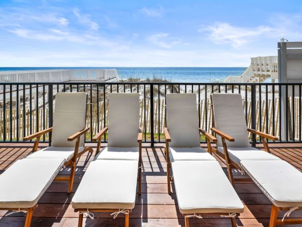 Exquisite Nine Bedroom Gulf Front Home with Pool in Miramar Beach