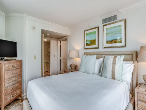 Relaxing Marco Island Condo with Gulf Views and Pool