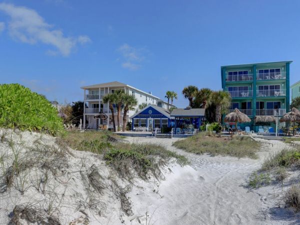 Indian Rocks Vacation Rental: Beachfront Cottages & Pool