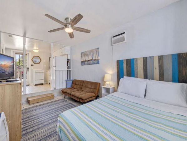 Indian Rocks Vacation Rental: Beachfront Cottages & Pool