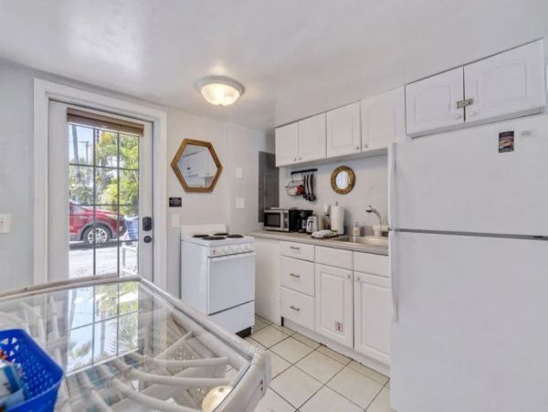 Indian Rocks Vacation Rental: Beachfront Cottages & Pool