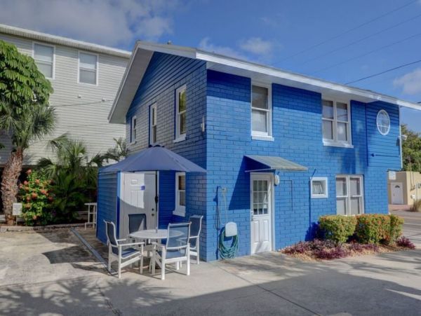 Indian Rocks Vacation Rental: Beachfront Cottages & Pool