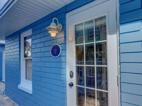 Indian Rocks Vacation Rental: Beachfront Cottages & Pool