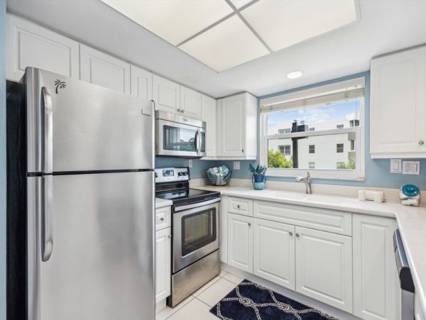 Marco Island Lovely Vacation Condo 3 Bedroom