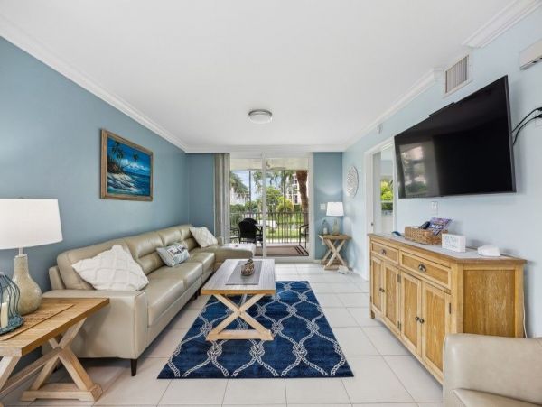 Marco Island Lovely Vacation Condo 3 Bedroom