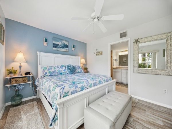 Marco Island Lovely Vacation Condo 3 Bedroom