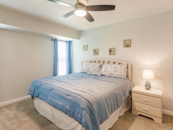 Beautiful Vacation Rental with 3 Bedrooms & Pool