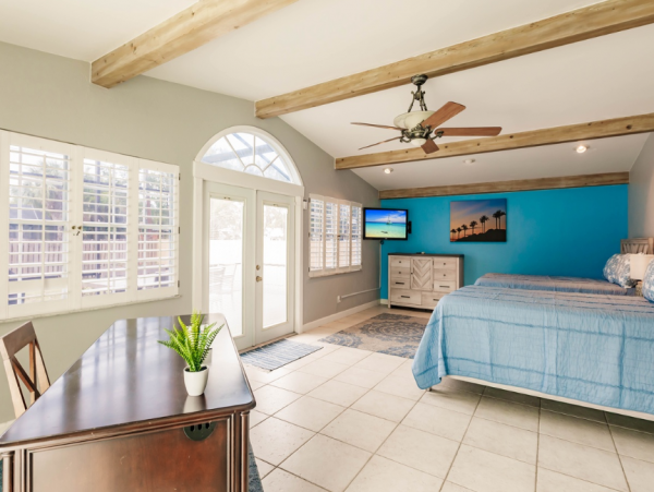 Beautiful Vacation Rental with 3 Bedrooms & Pool