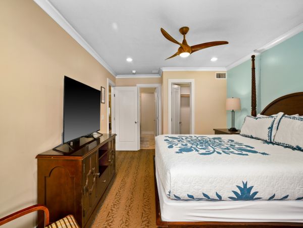 Gorgeous Vacaion Rental with 5 Bedrooms & Great Amenities