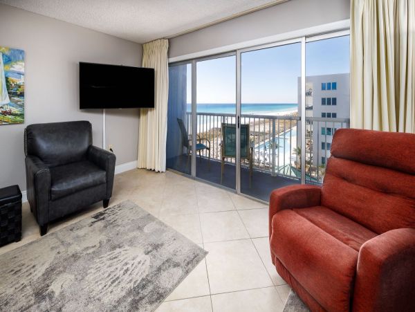 Charming Vacation Rental with 2 Bedrooms & Full Ocean Views