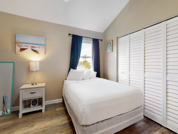 2-Bedroom Okaloosa Island Townhouse with Pool Access