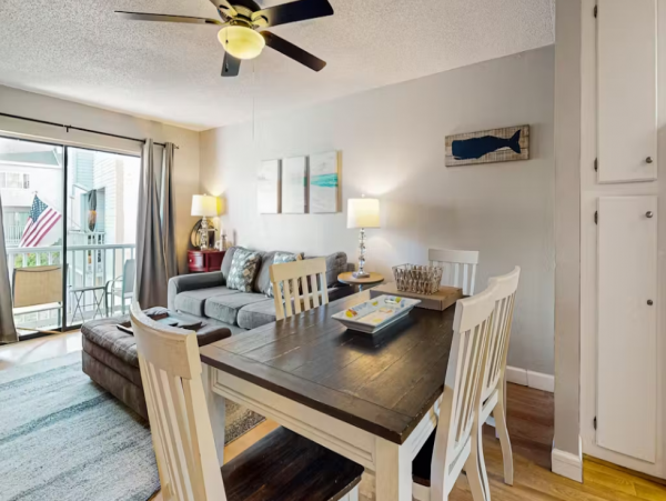 2-Bedroom Okaloosa Island Townhouse with Pool Access