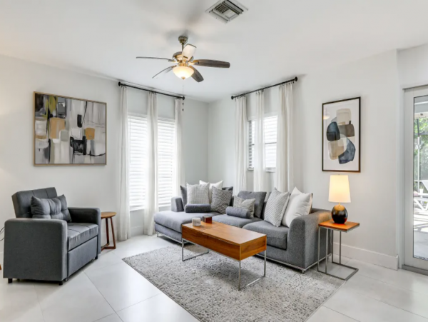 Perfect Coastal Getaway with 3 Bedrooms & Pool