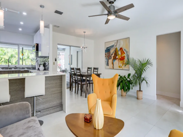 Perfect Coastal Getaway with 3 Bedrooms & Pool