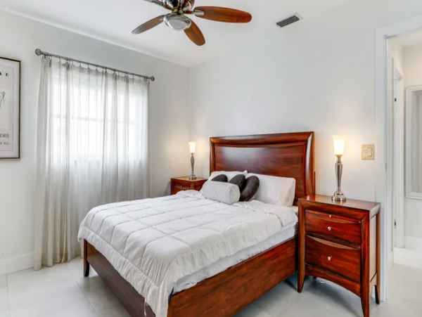 Perfect Coastal Getaway with 3 Bedrooms & Pool