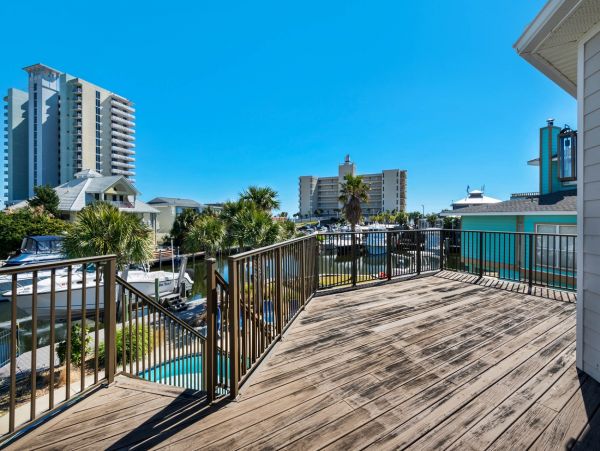 Beautiful Vacation Rental in Pensacola Beach