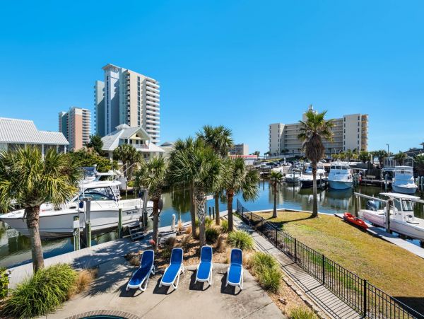 Beautiful Vacation Rental in Pensacola Beach