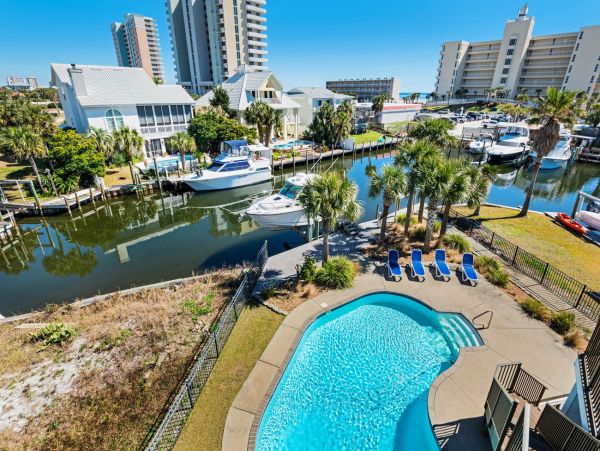 Beautiful Vacation Rental in Pensacola Beach