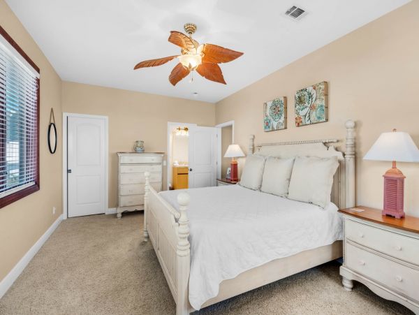 Beautiful Vacation Rental in Pensacola Beach