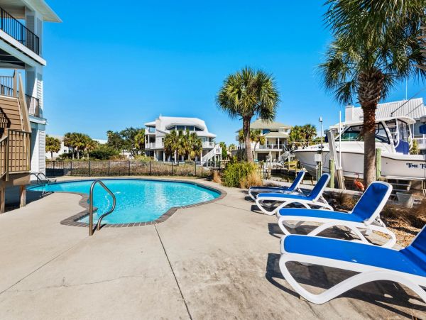 Beautiful Vacation Rental in Pensacola Beach