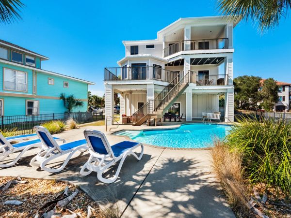 Beautiful Vacation Rental in Pensacola Beach