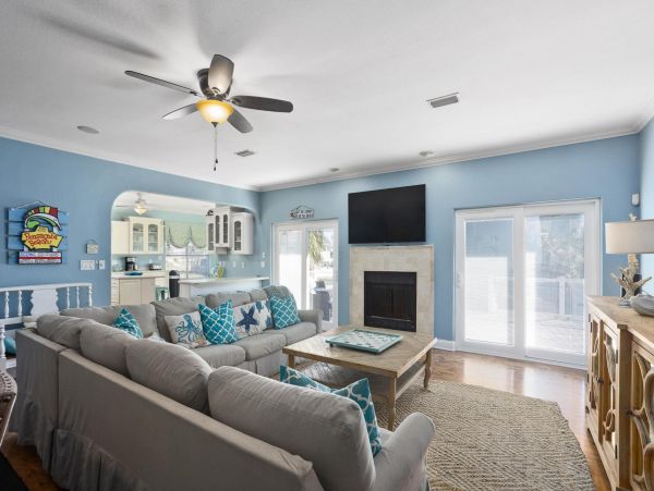 Five Bedroom Vacation Rental in Pensacola Beach
