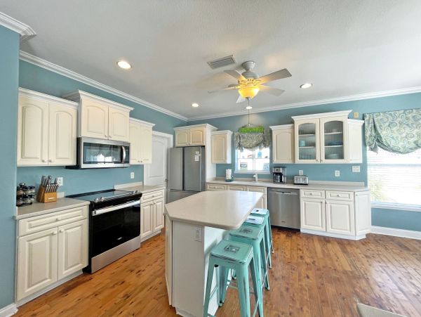 Five Bedroom Vacation Rental in Pensacola Beach