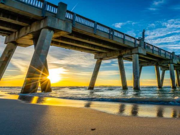 Five Bedroom Vacation Rental in Pensacola Beach